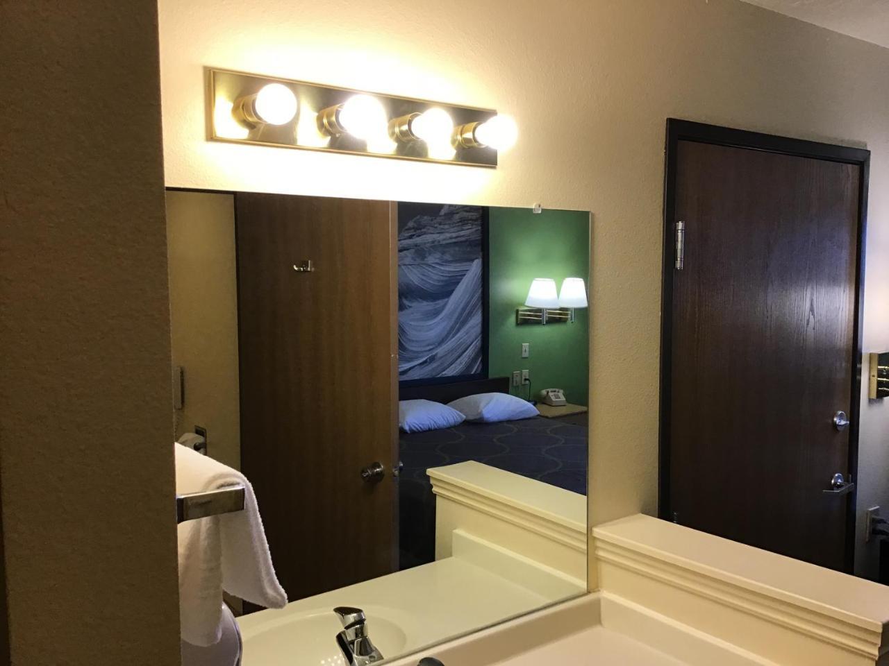 Super 8 By Wyndham Vernal Ut Exterior foto